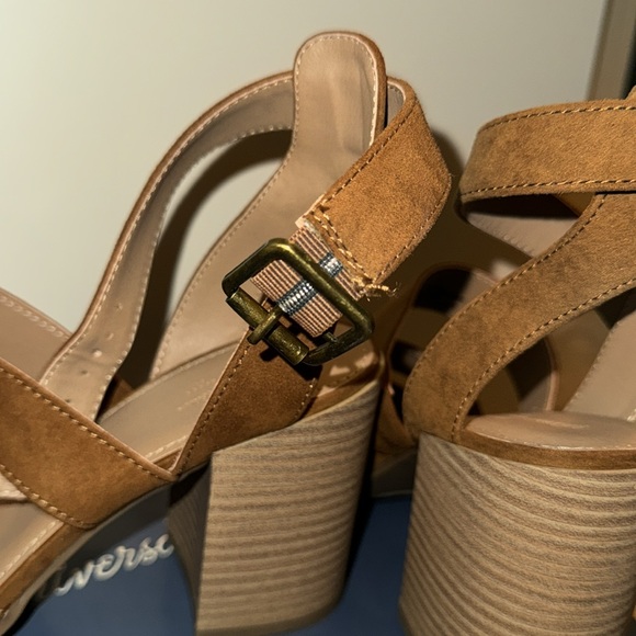 Target Universal Thread Shoes - Picture 7 of 9